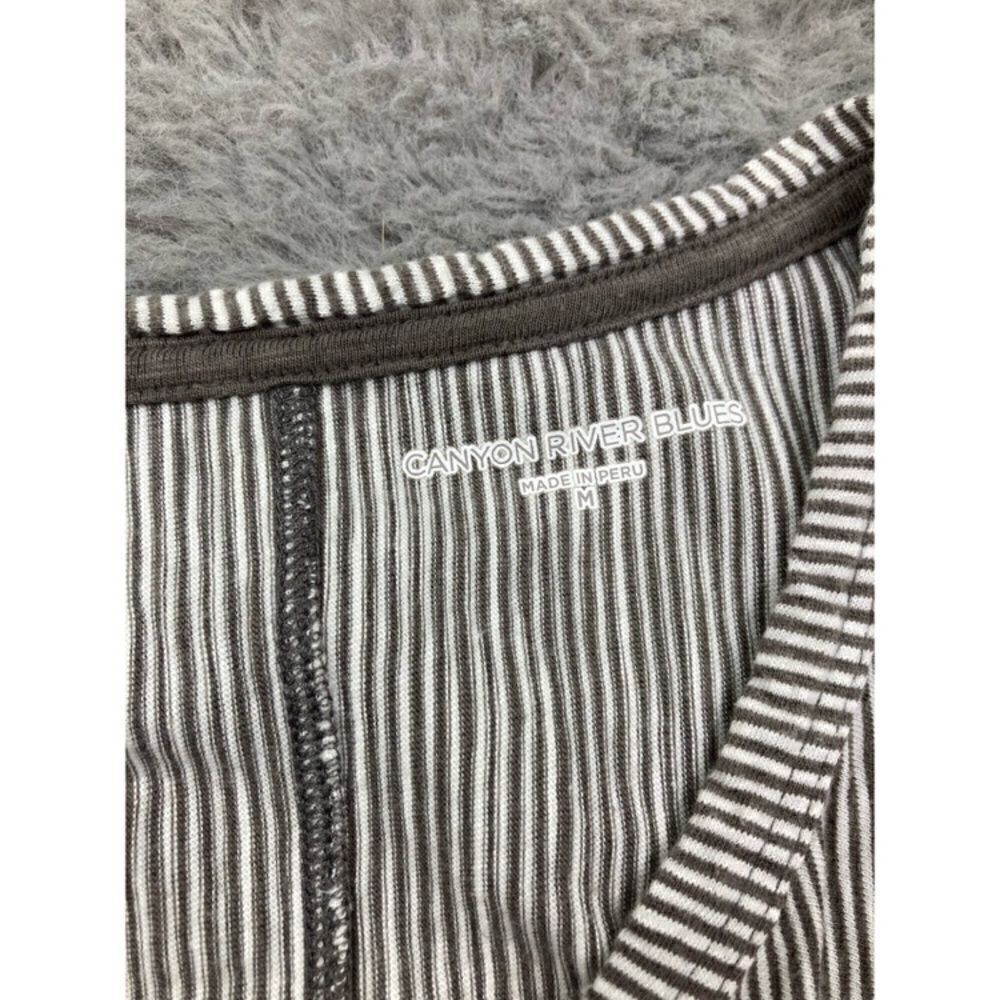 Grey medium shirt bundle - Picture 7 of 7